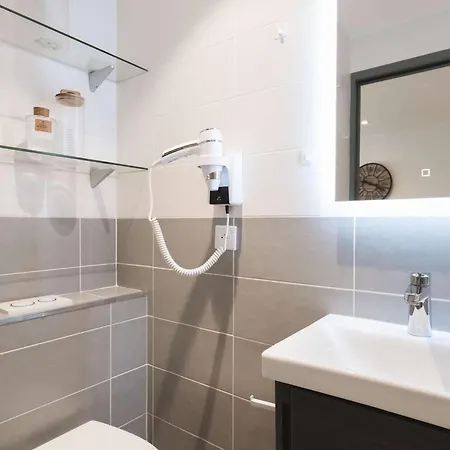 Daire Cosy 4 Pers, 2 Ch, Depart Aux Pieds, Expose Sud, Proche Commerces - Fr-1-545-42 Val Thorens